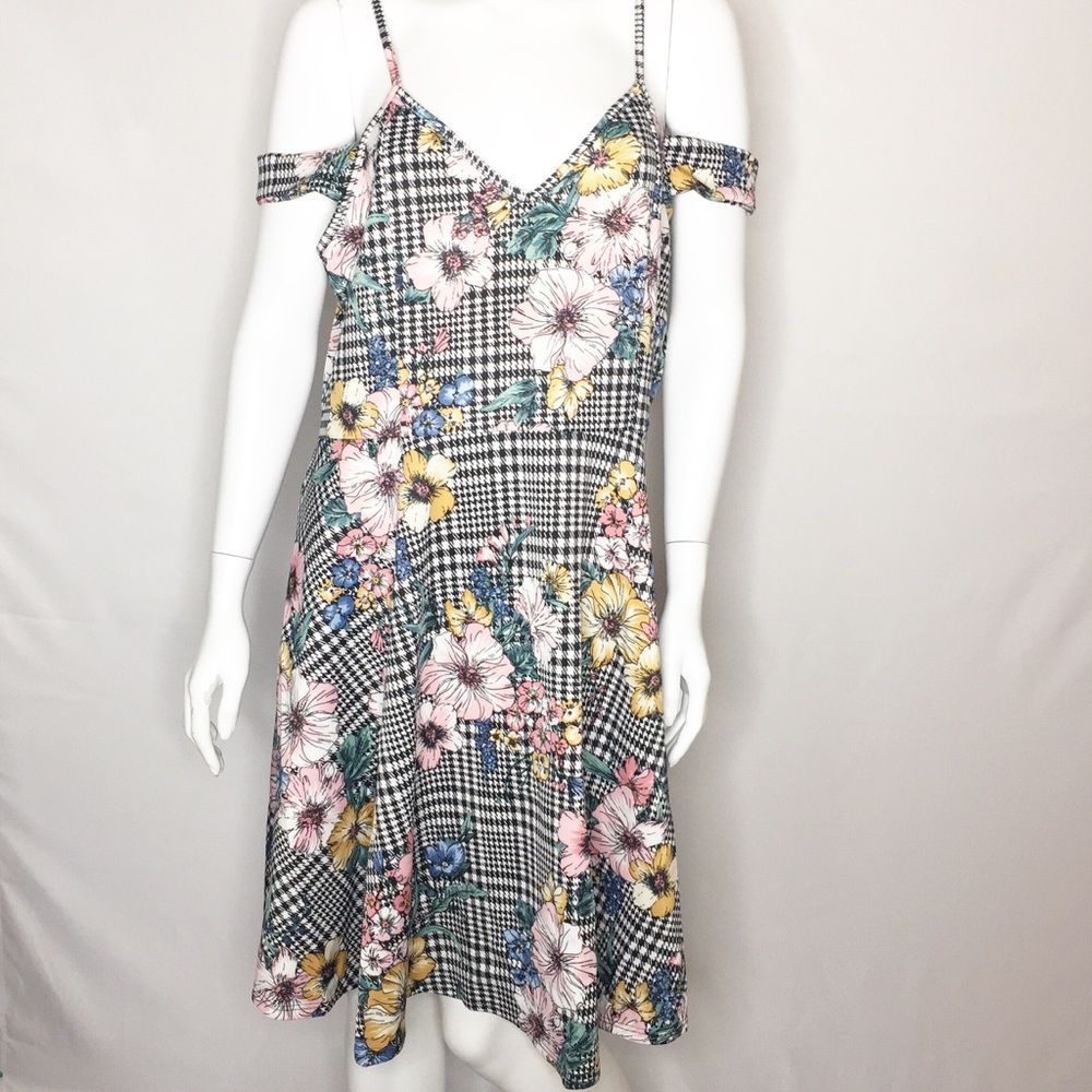 NWT Lilian size 3X cold shoulder floral mini dress - Picture 1 of 8